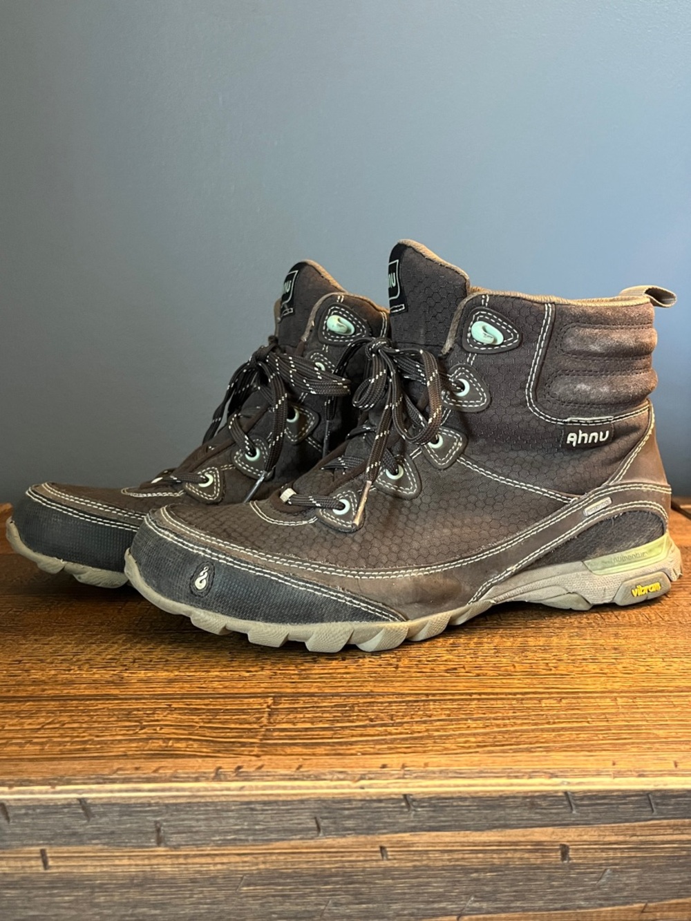 Ahnu Women's Dark Brown Lace-Up Hiking Boots with Tan Sole